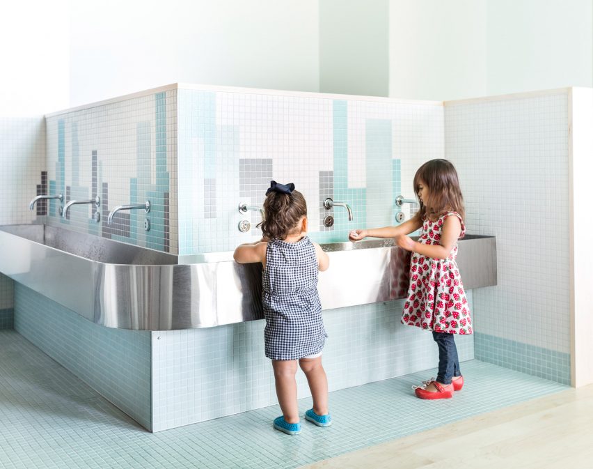 baao-4-mativ-mi-casita-brooklyn-preschool_dezeen_2364_col_18-852x673-1.jpeg